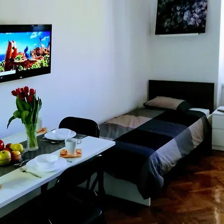 Apartman Pula-center And *