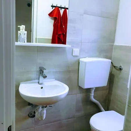 Apartman Pula-center And *