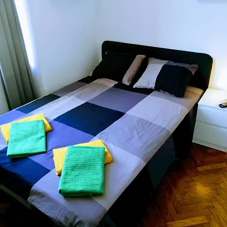 Pula-center And Apartman *